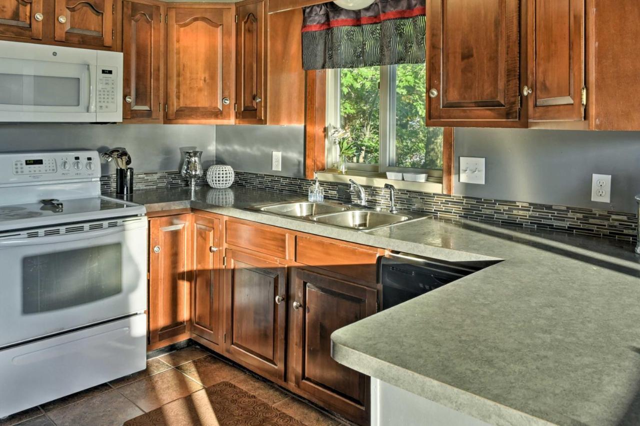 East Tawas Apartment Near Lake Huron And Downtown! 외부 사진